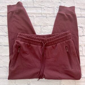 Old Navy Joggers M Petite | Maroon Dynamic Fleece High Rise